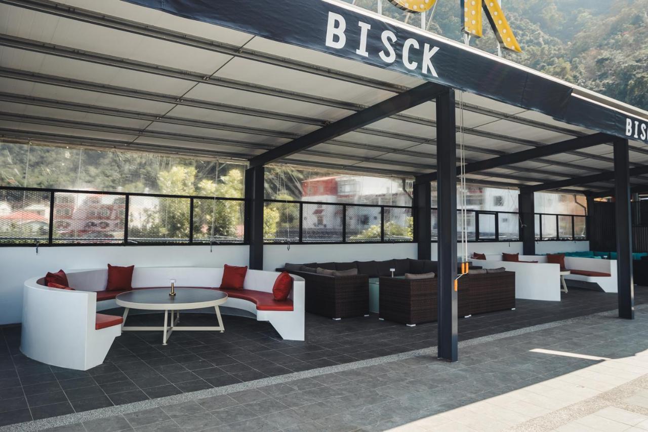 Bisck Hotel & Resort 풀리 외부 사진